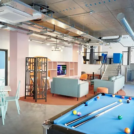 Studios And Private Bedroom With Shared Kitchen At Canvas Bristol Near The City Centre Exterior photo