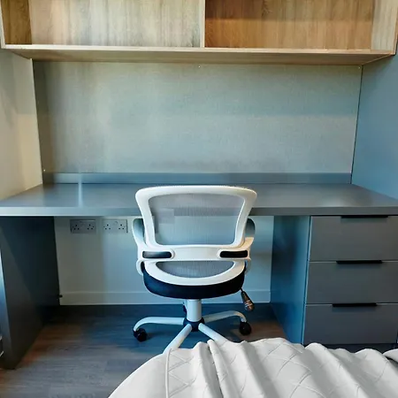 Studios And Private Bedroom With Shared Kitchen At Canvas Bristol Near The City Centre Exterior photo