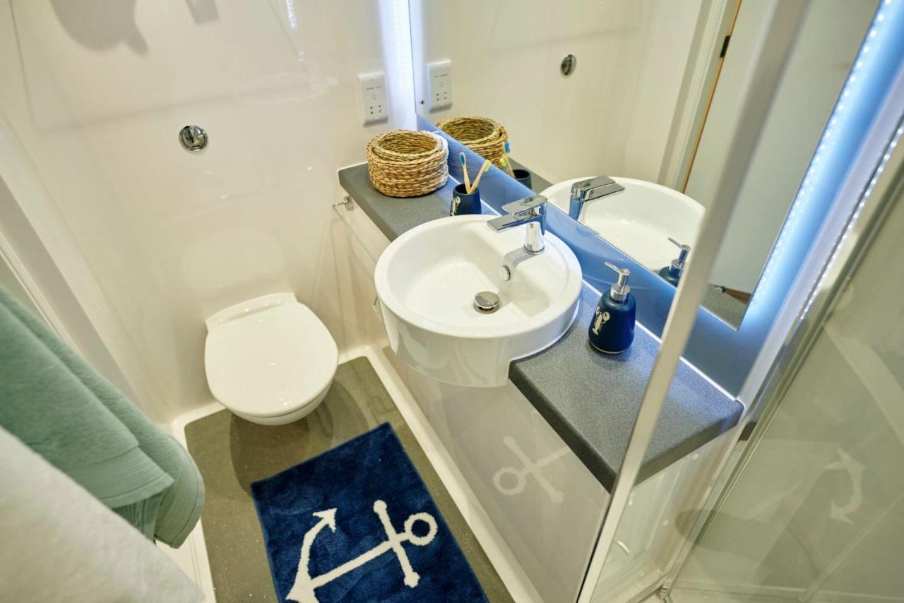 Apartment And Private Bedroom With Shared Kitchen At Canvas Near The Centre *