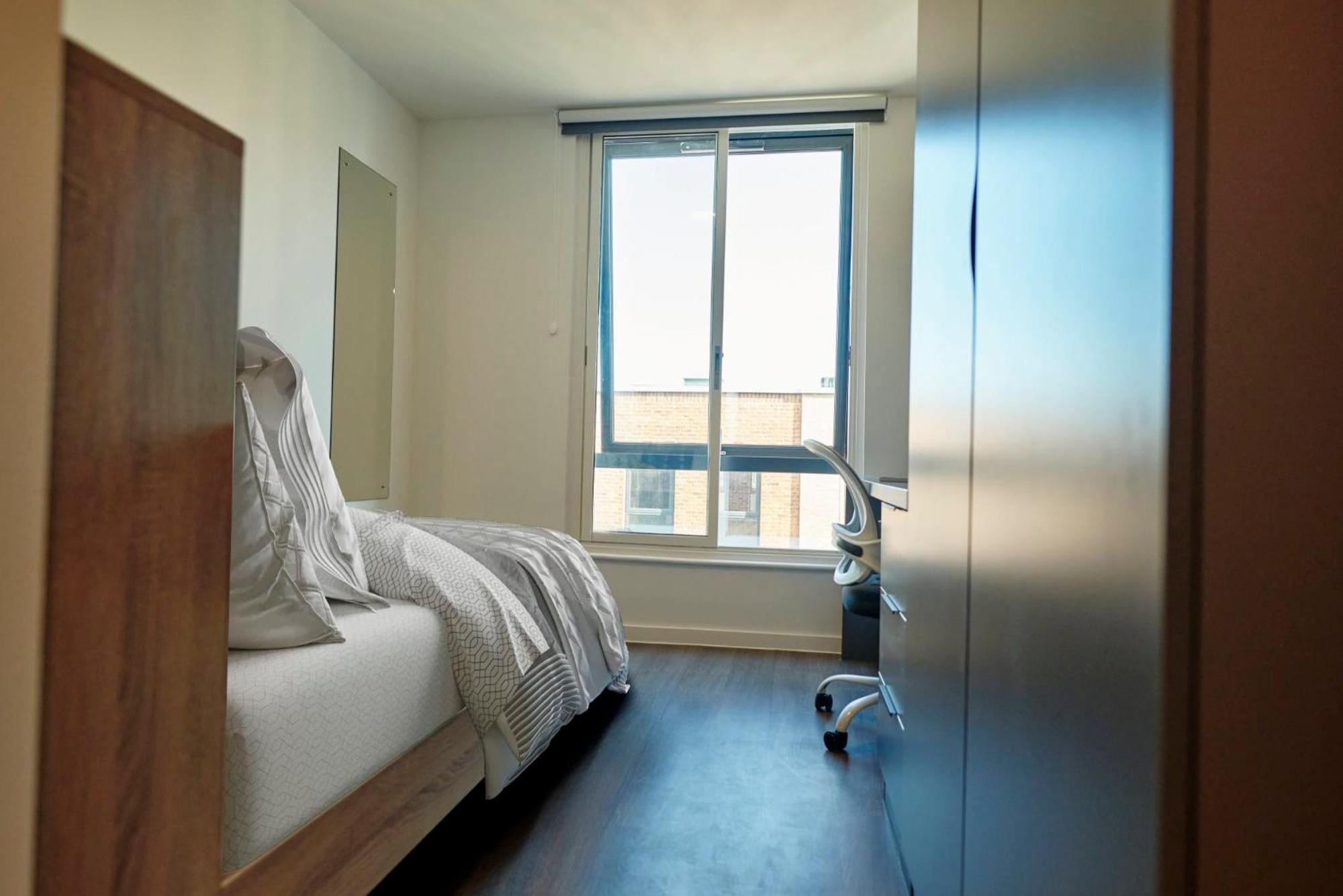 And Private Bedroom With Shared Kitchen At Canvas Near The Centre Apartment *